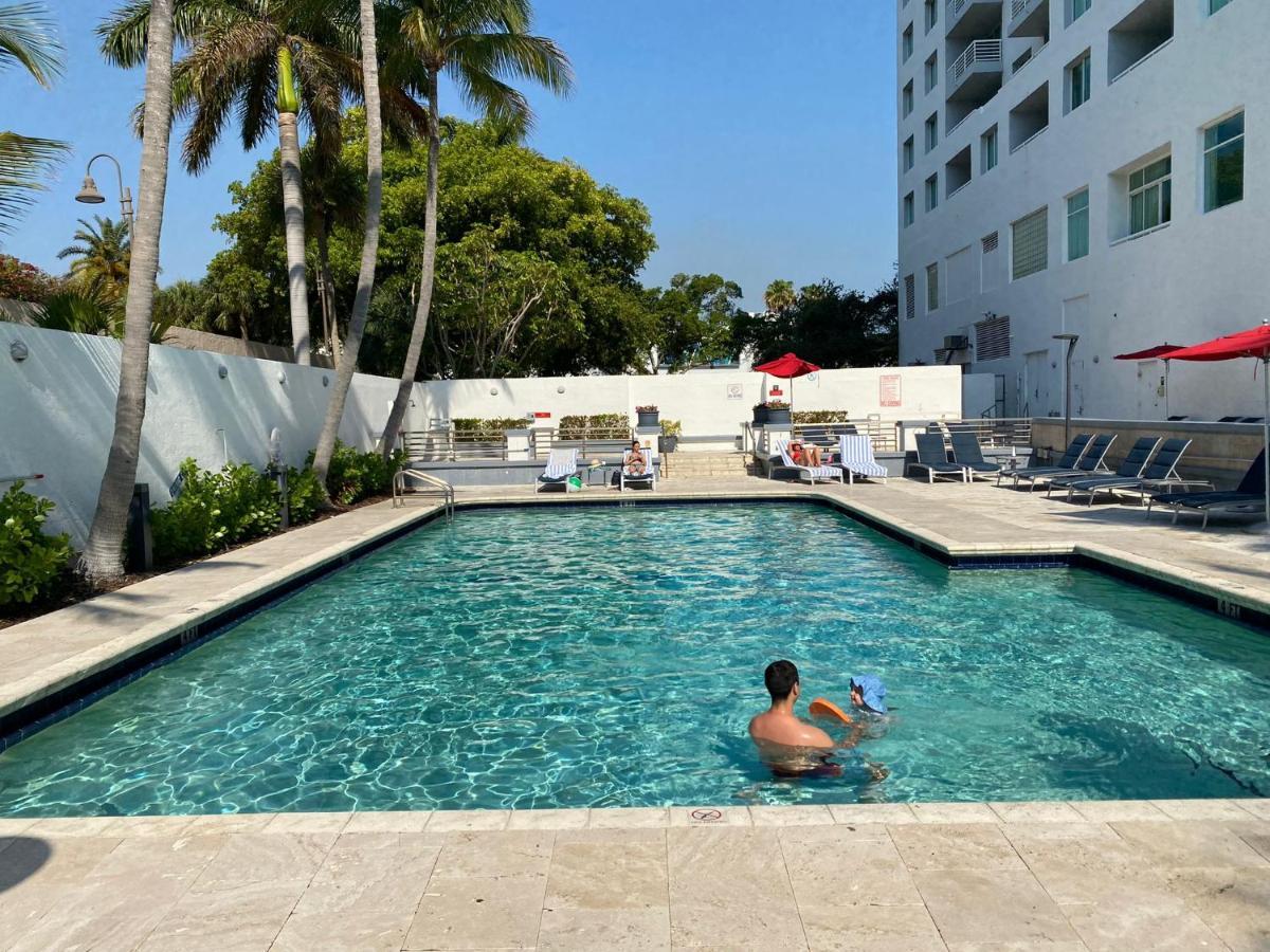 Gallery One - A Doubletree Suites By Hilton Hotel Fort Lauderdale Luaran gambar