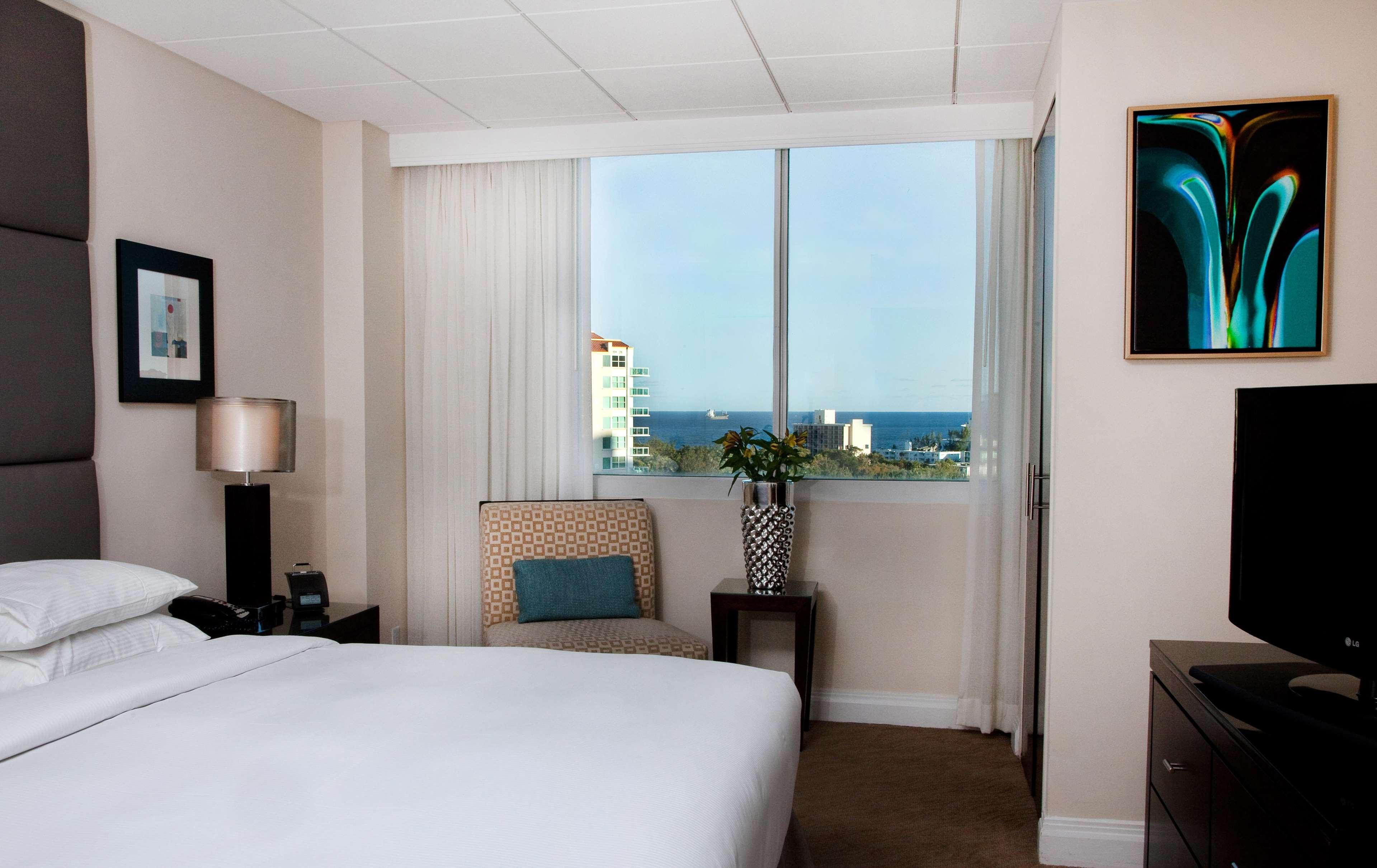 Gallery One - A Doubletree Suites By Hilton Hotel Fort Lauderdale Luaran gambar