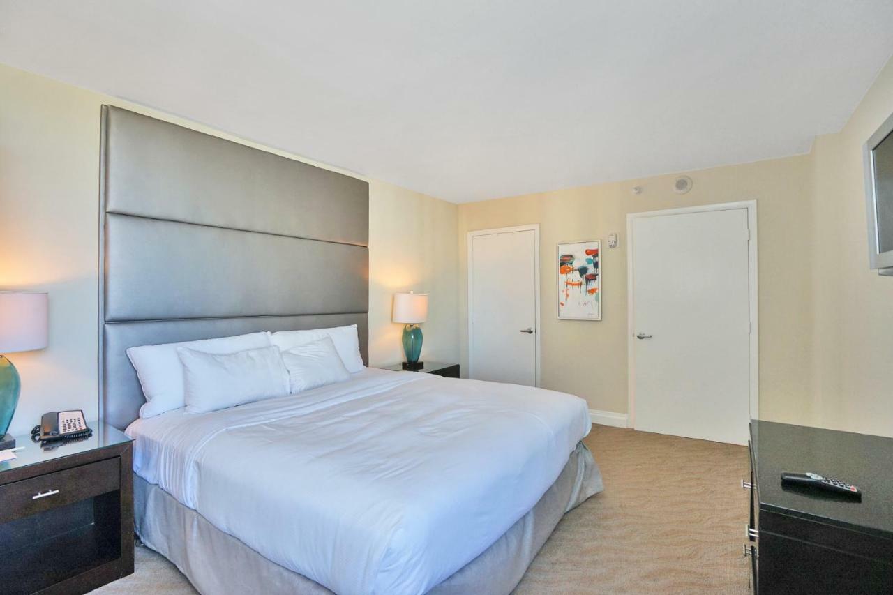 Gallery One - A Doubletree Suites By Hilton Hotel Fort Lauderdale Luaran gambar